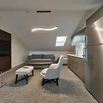 Selini Airport Hotel