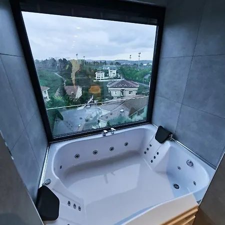 מלון Selini Airport