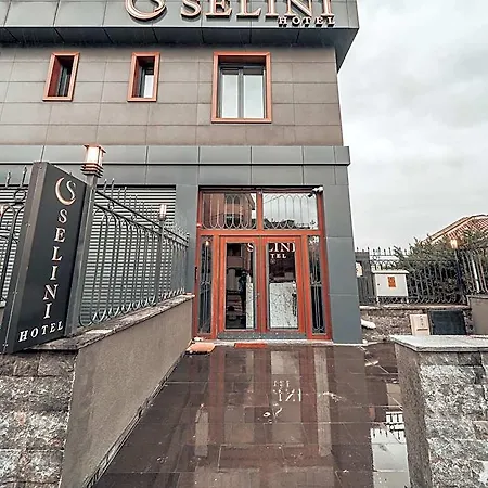 Hotel Selini Airport *