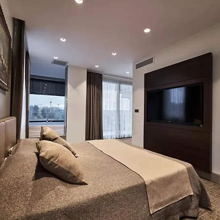 Hotel Selini Airport